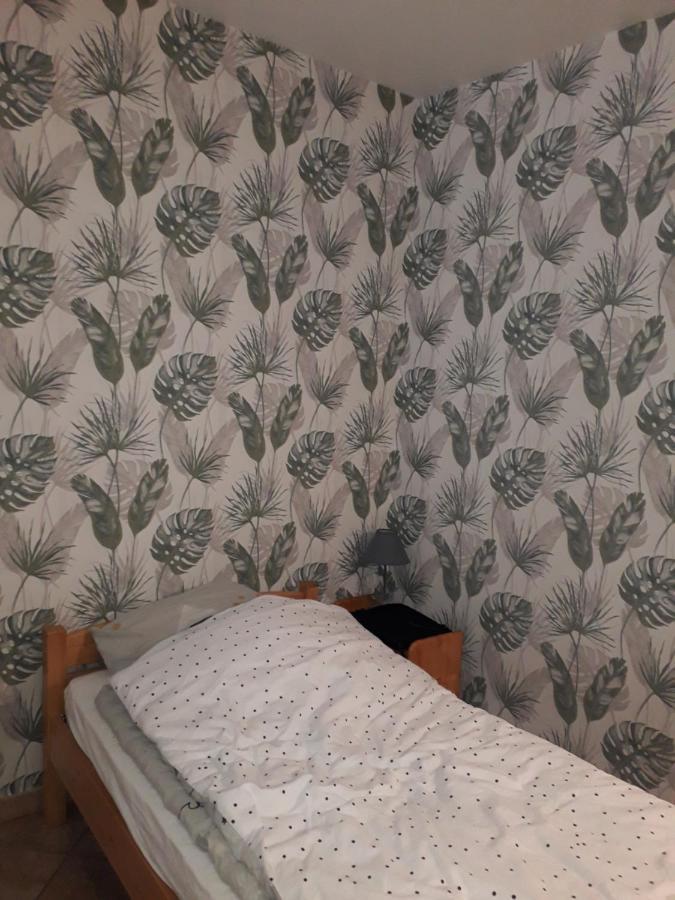 Larondefauchee Guest House Bleid Екстериор снимка
