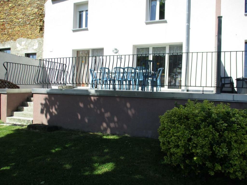 Larondefauchee Guest House Bleid Екстериор снимка